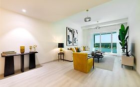 Maison Privee - Millennium Executive Tower